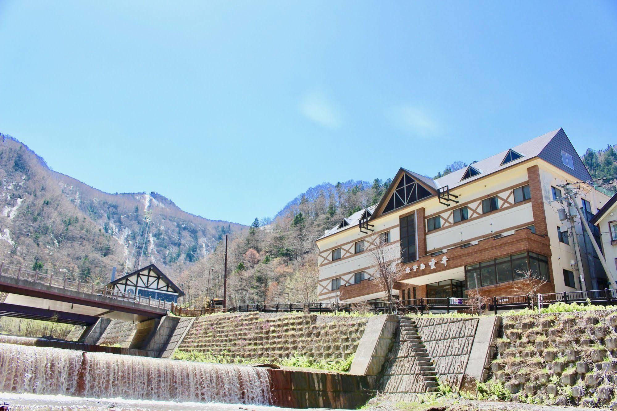 Sounkyo Onsen Kumoi Hotel Камикава Екстериор снимка